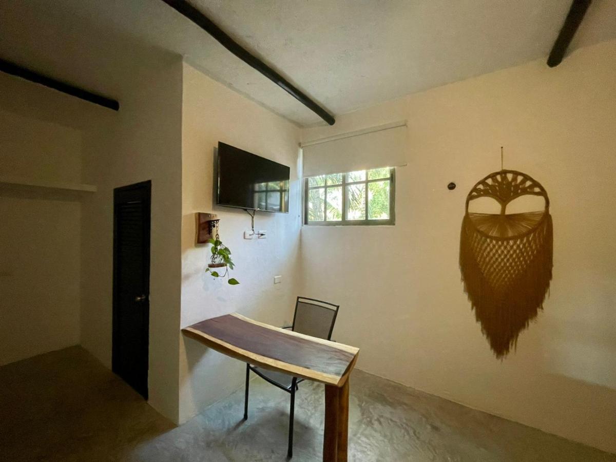 Mio Tulum Hotel Boutique エクステリア 写真 A dreamcatcher in a hotel in Tulum, Mexico