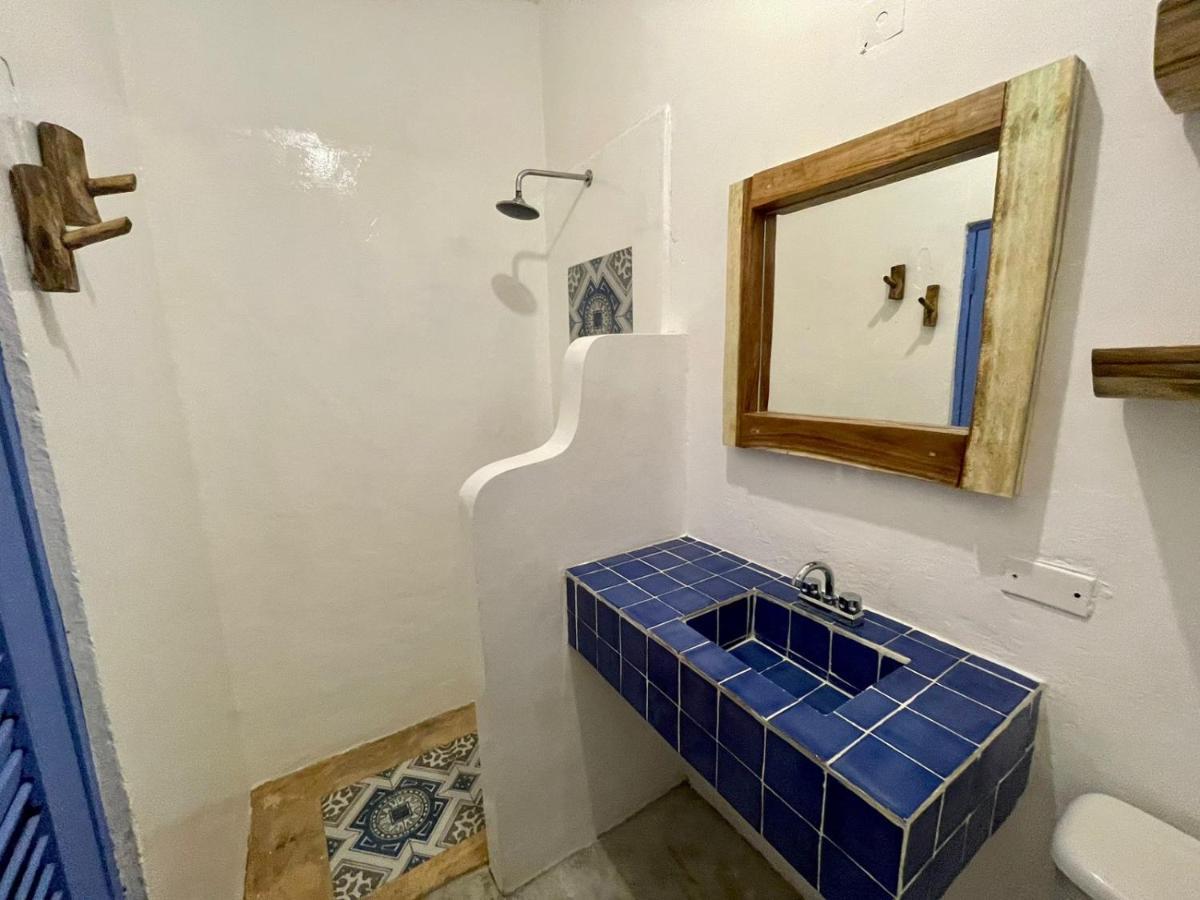 Mio Tulum Hotel Boutique エクステリア 写真 Bathroom in a house in Tulum, Mexico