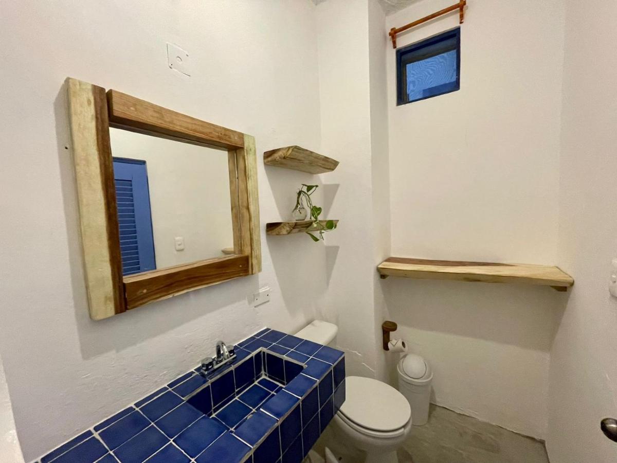 Mio Tulum Hotel Boutique エクステリア 写真 Bathroom in a house in Tulum, Mexico